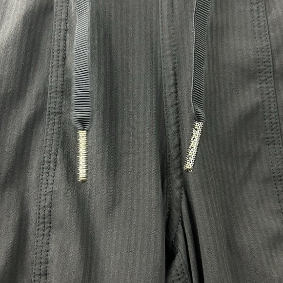 Lululemon Dance Studio Pant Womens Size 6 Mid Rise Short 30” Unlined Black - Picture 16 of 16